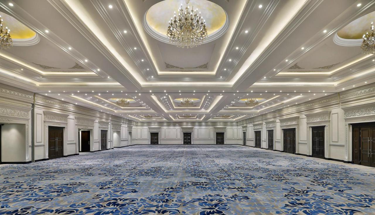 voco - Riyadh, an IHG Hotel Buitenkant foto The Grand Ballroom