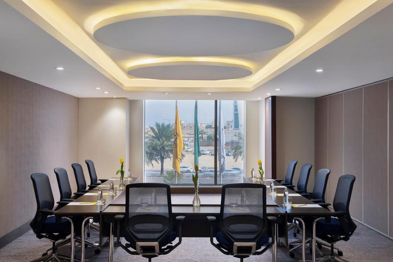 voco - Riyadh, an IHG Hotel Buitenkant foto Meeting room